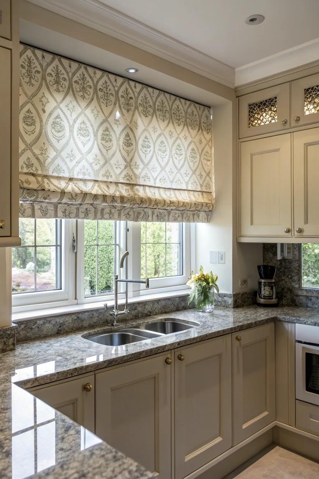 Folding window coverings bringing refinement to a contemporary kitchen
