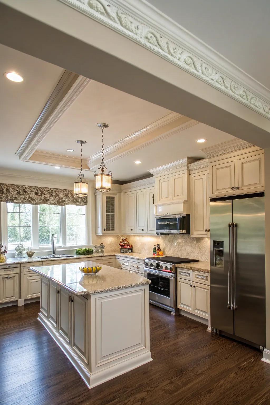 A cornice that extends to the ceiling provides a polished look.