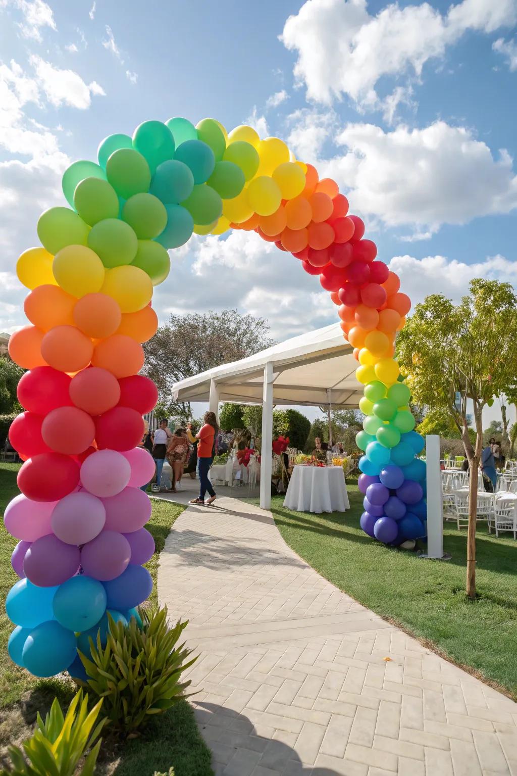 A DIY balloon arch creates a welcoming atmosphere.