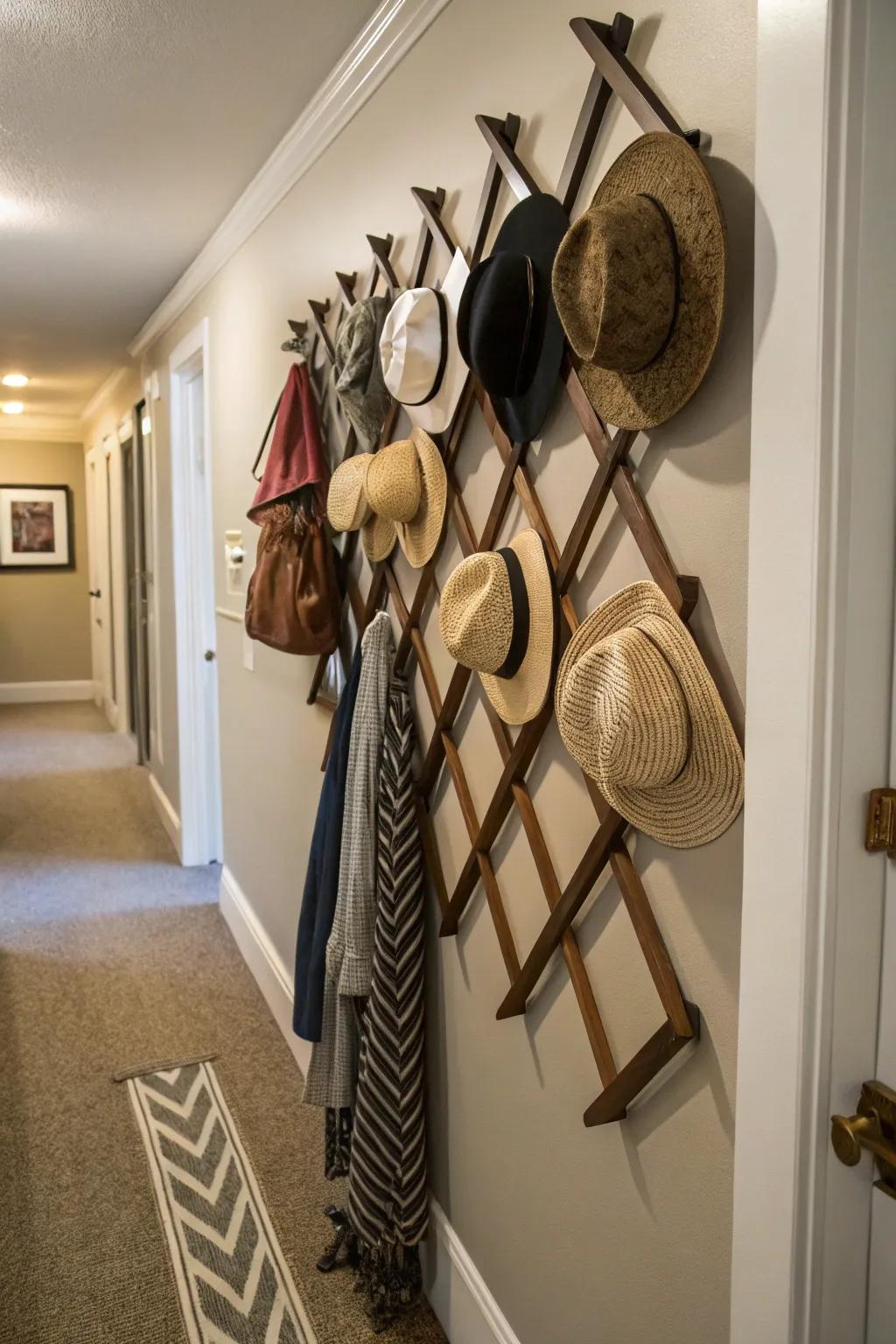 Zig-zag hangers contribute a dynamic aspect to your decor.