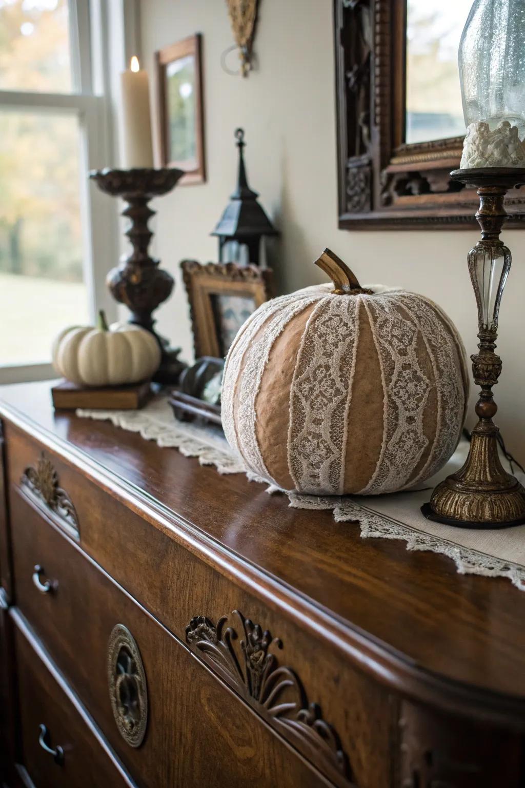 A lace-covered pumpkin that radiates classic elegance.