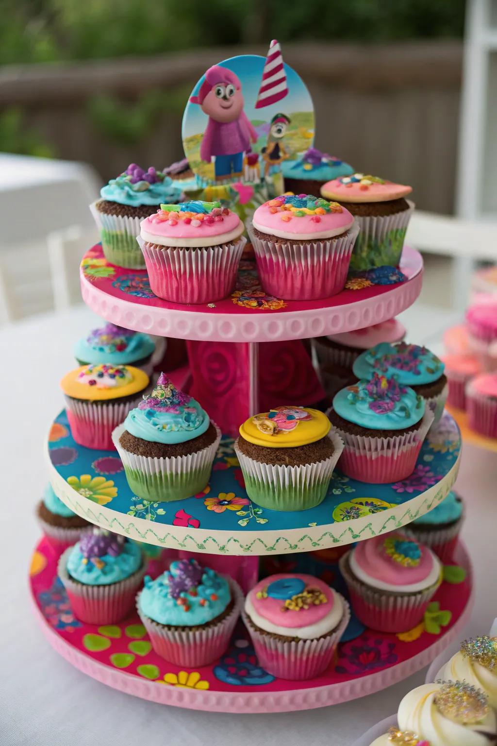 A tower of mini cupcakes that’s practical and adorable.