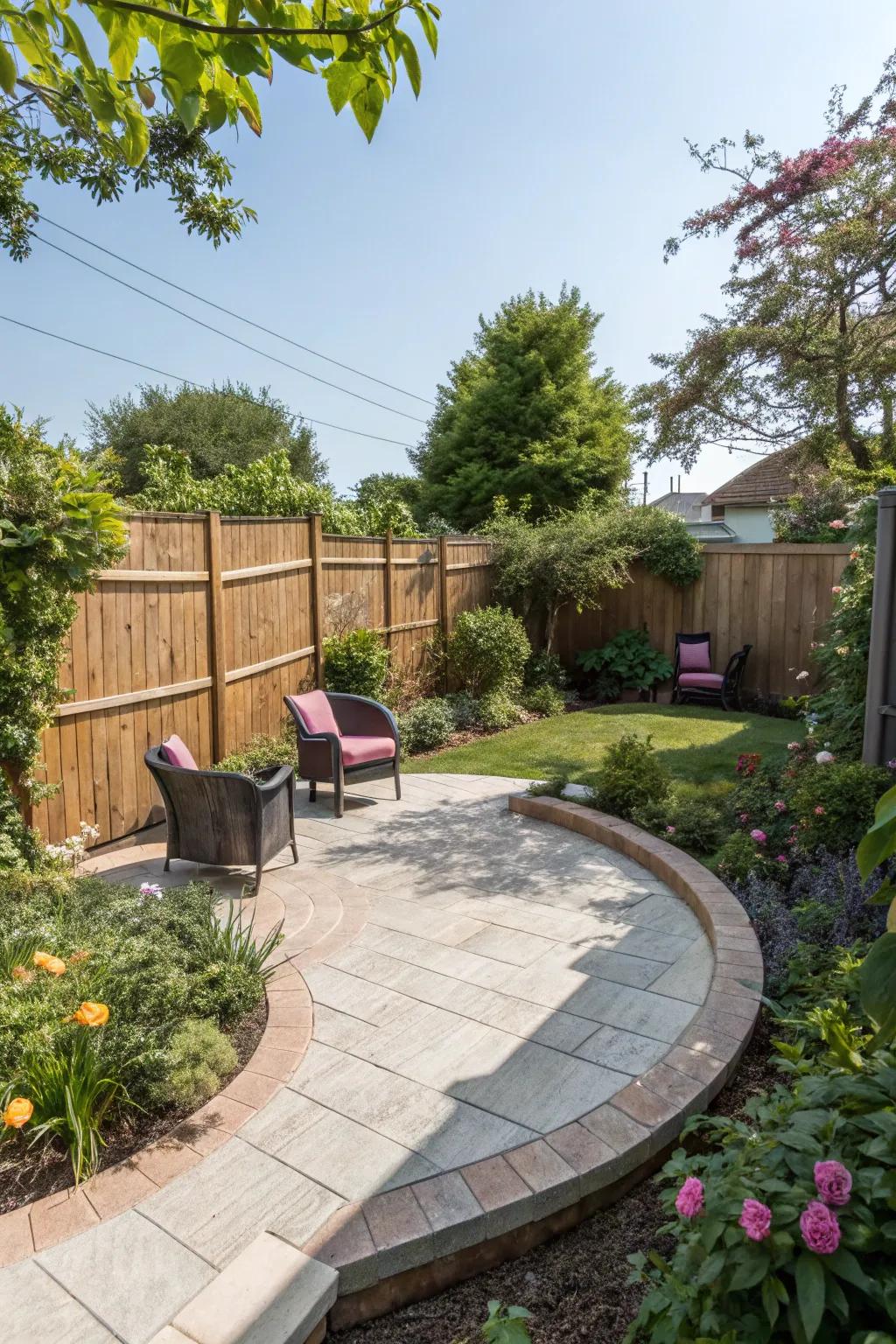 A small yet charming patio featuring a clever curved design.