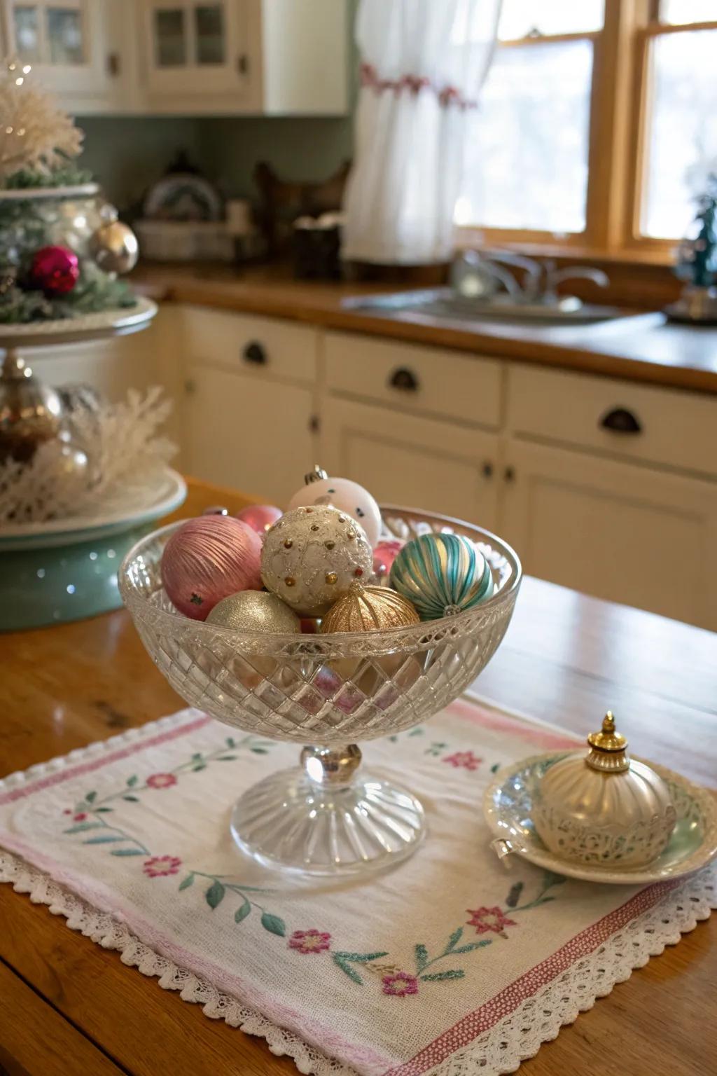 Vintage decorations convey both nostalgia and appeal to the kitchen decorations.