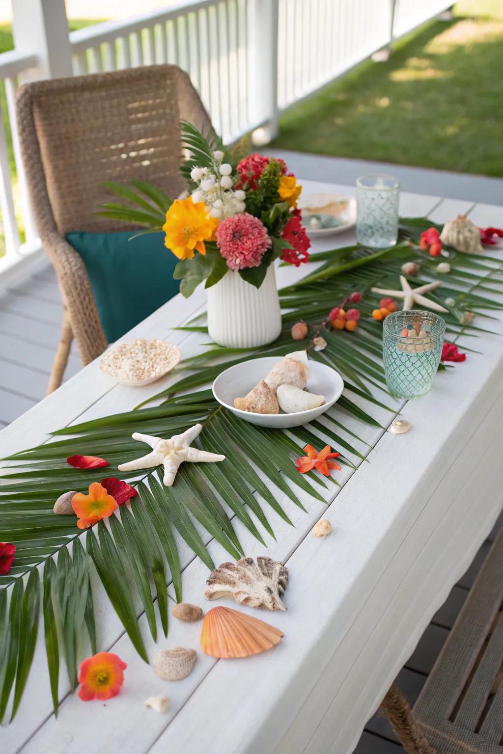 Seasonal accents ensure palm decorations remain current and interesting.