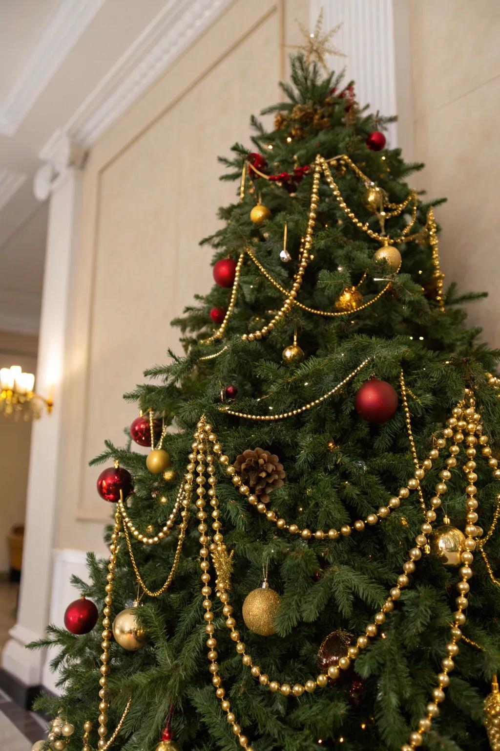 Shimmer beaded swags contribute vintage glamour to the tree.