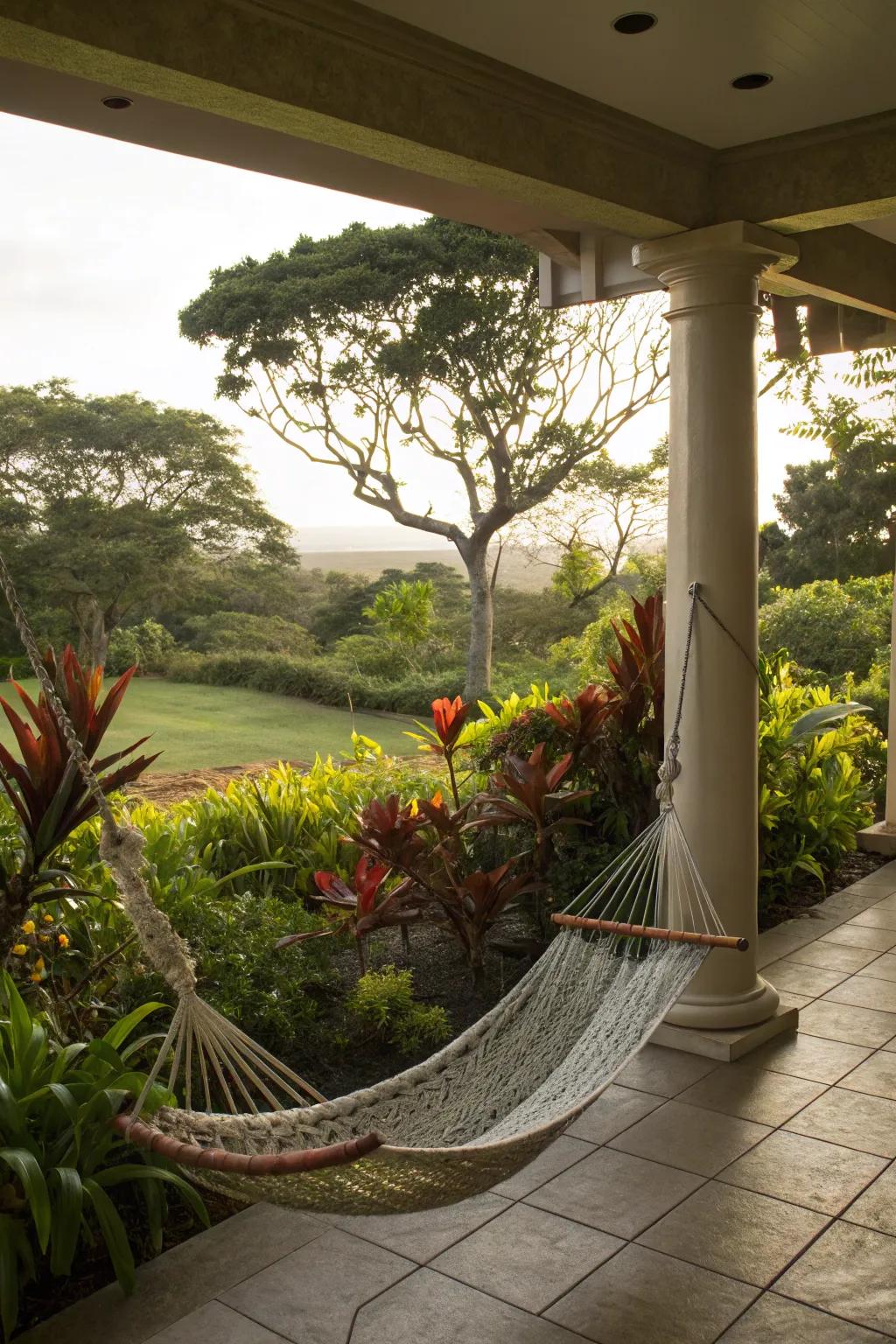A sling bed on the lanai presents a soothing getaway.