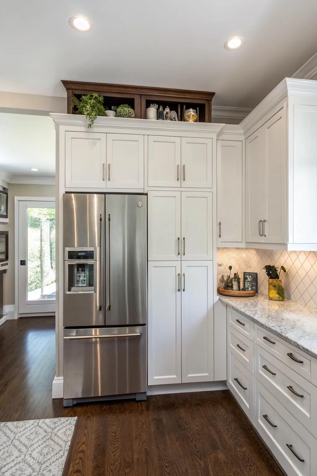 Fitted cabinets offer consistent storage for your kitchen.