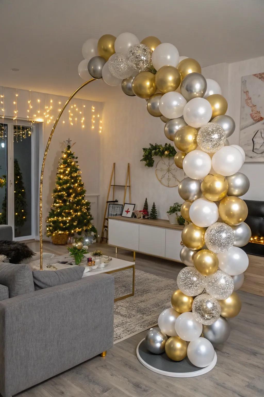Metallic balloons contribute an opulent sensation to any scene.