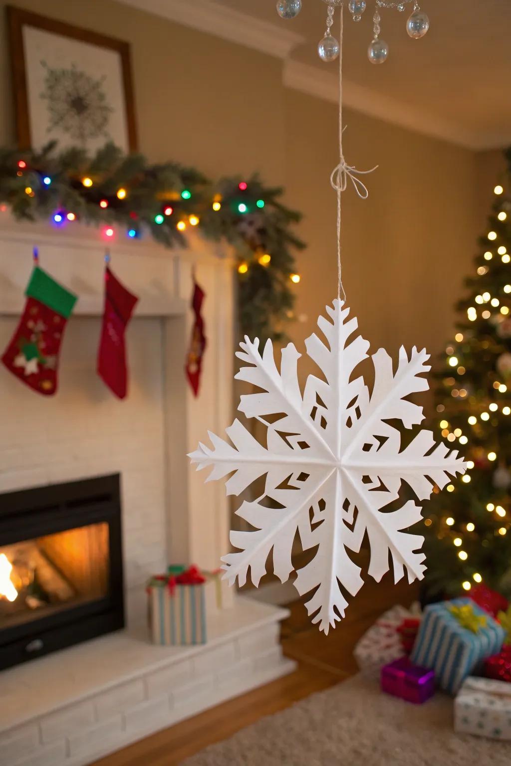 Infuse depth into your festive décor with three-dimensional snowflakes.