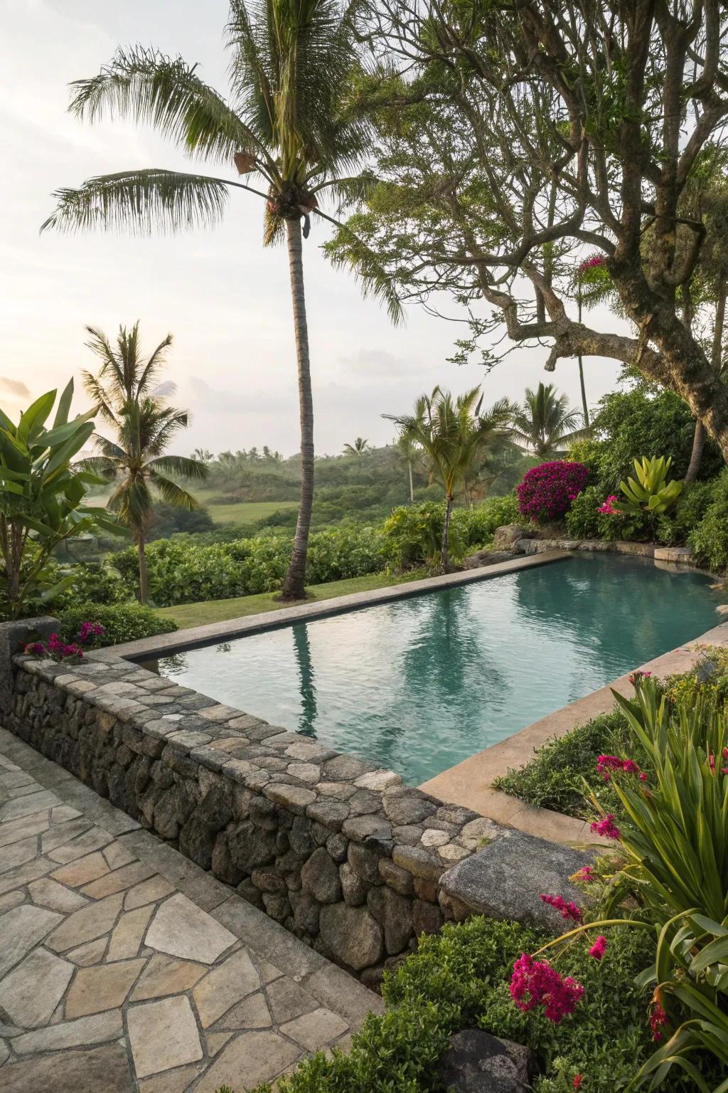 Organic stone introduces an earthy, sophisticated touch to your pool aesthetic.