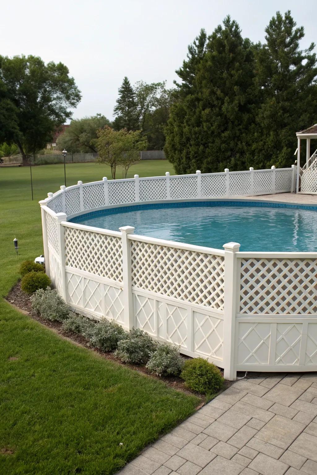 Stylish fencing provides safety without losing elegance.