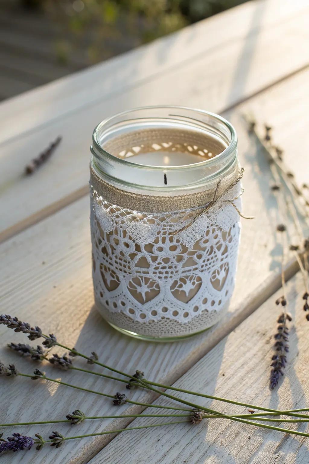 Transform your candle containers into classic-inspired aesthetic features with a refined net covering for a hint of elegance and sentiment.