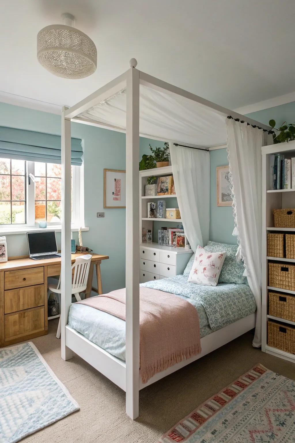 Small-scale furnishings paired with a four-poster bed maximizes area.