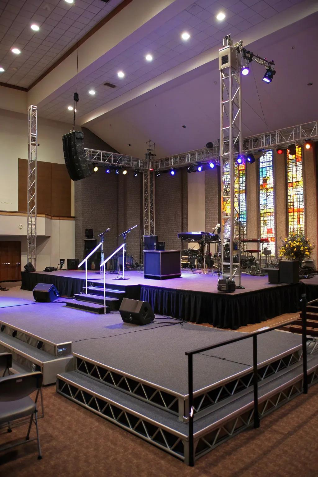 Adaptable arrangements enable quick adjustments for any event.