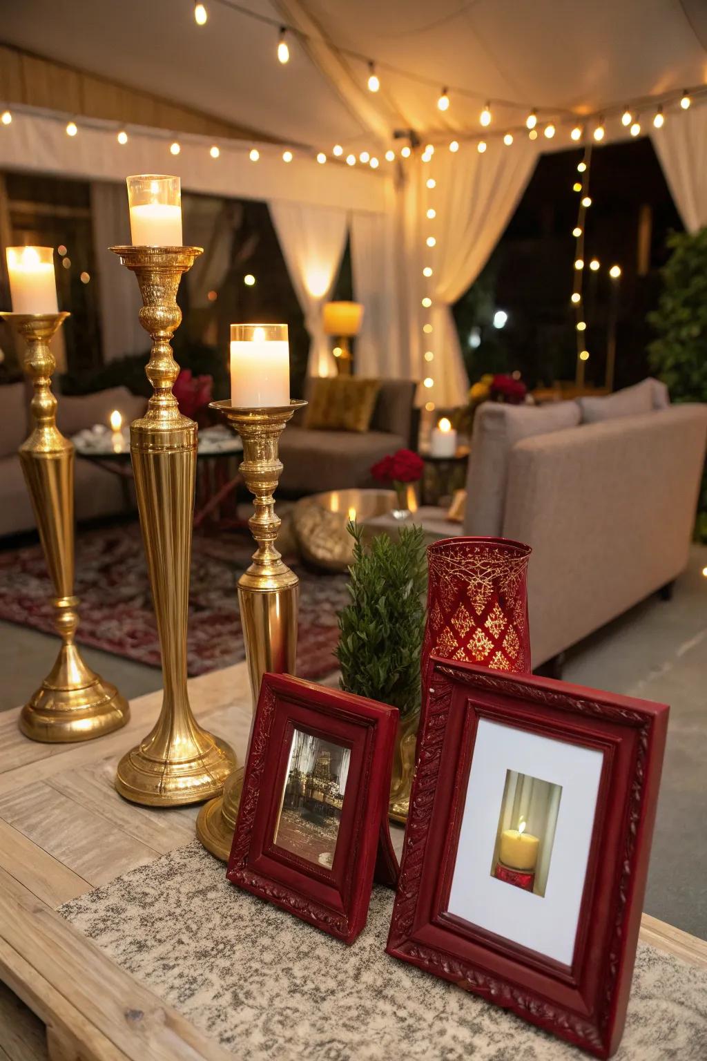 Themed decorations such as gilded candle holders introduce an element of class to your décor.