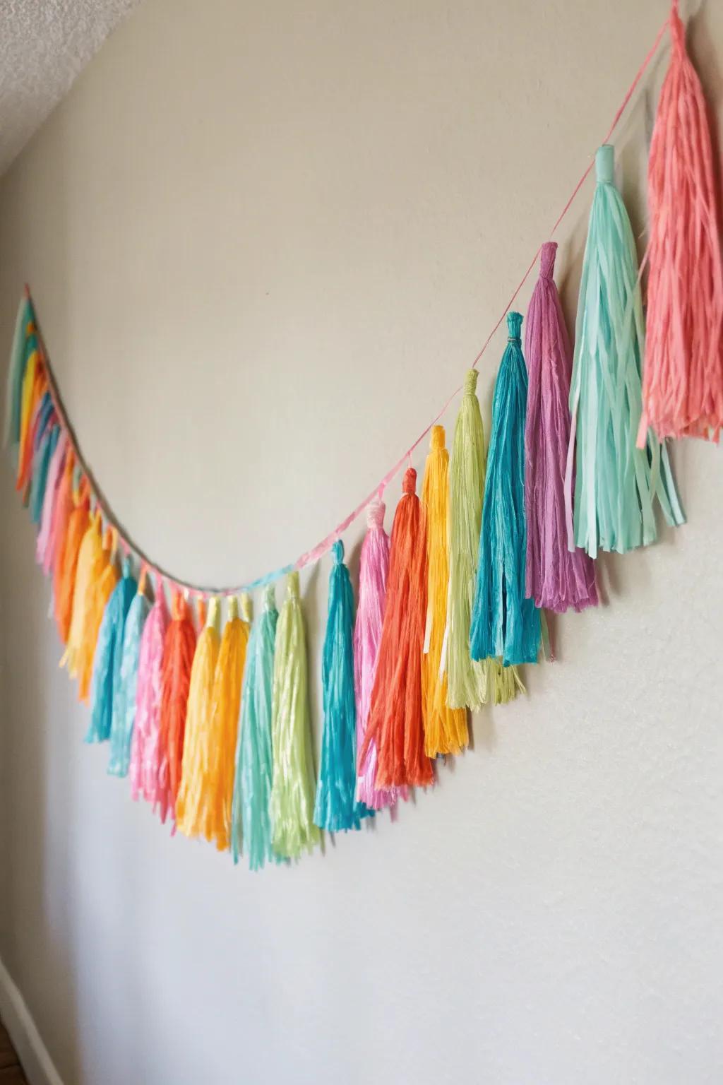 Incorporate texture using an edged ribbon feature.