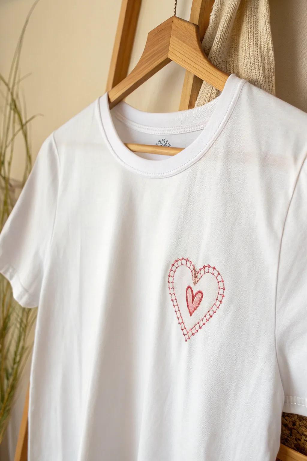 Embrace the affection with an element of artistry – a heart motif that conveys volumes in simplicity.