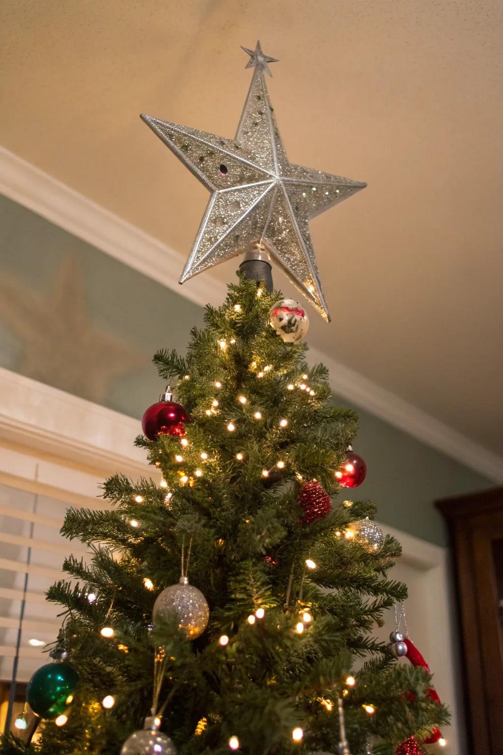 A bold star topper crowns your holiday masterpiece.