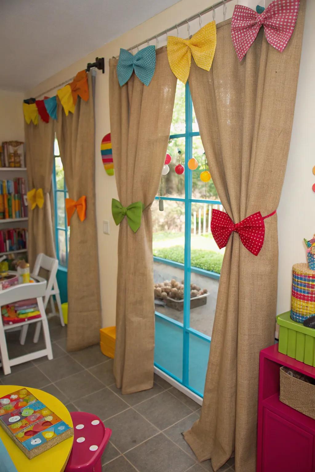 Spirited highlights through material window coverings and ribbon fasteners.