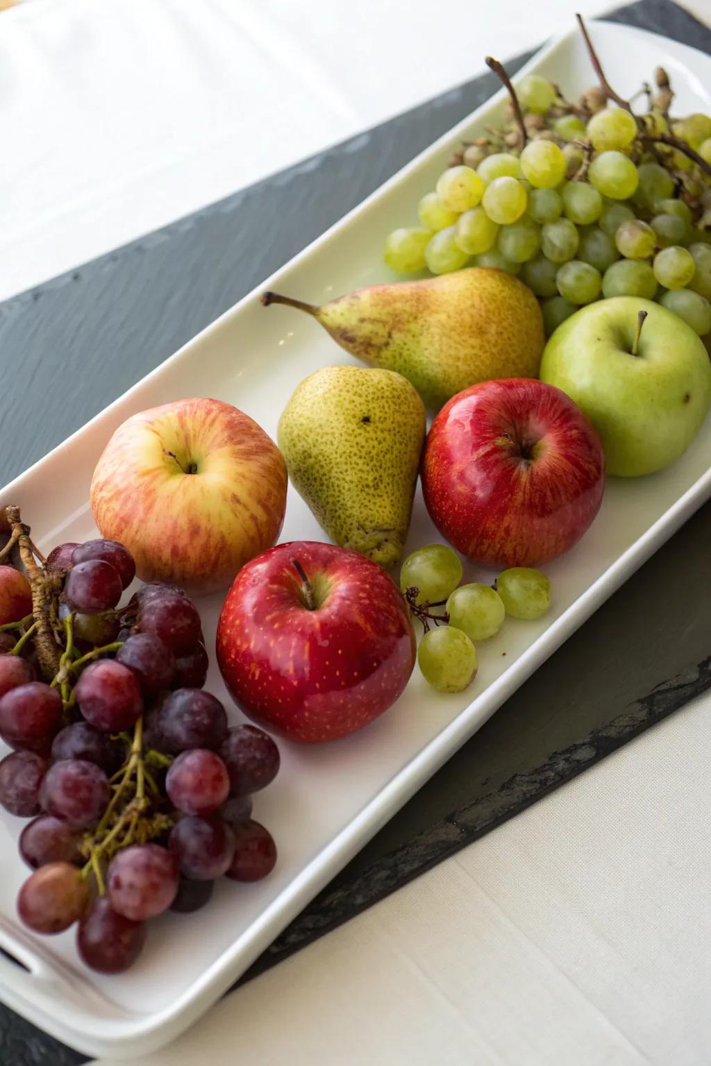 A minimalist fruit tray accentuating the elegance of simplicity.