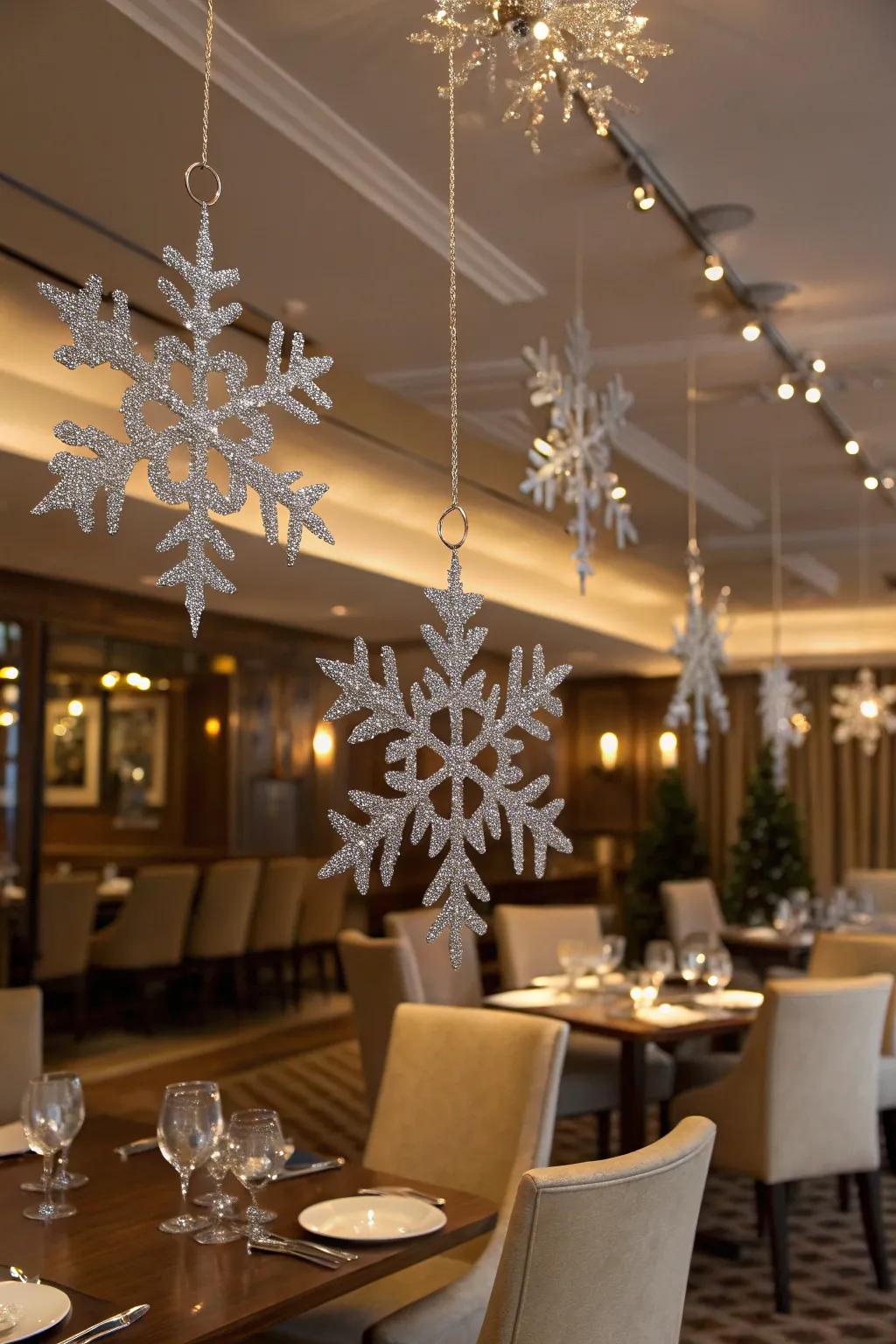 Metallic snowflakes infuse a glamorous hint into any celebration.