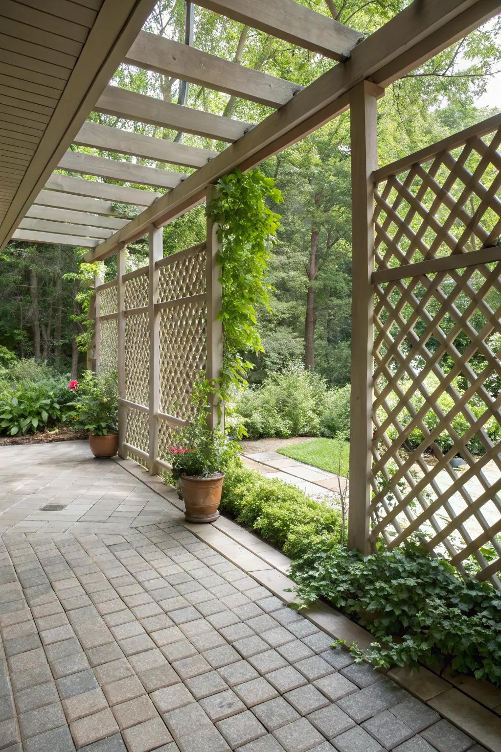 Refined weave enclosures furnish an elegant boundary for your patio.