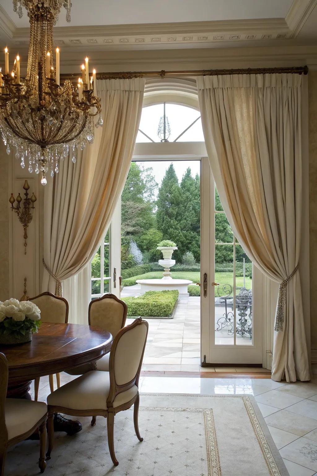 Sophisticated drapes elevate dining room aesthetics.