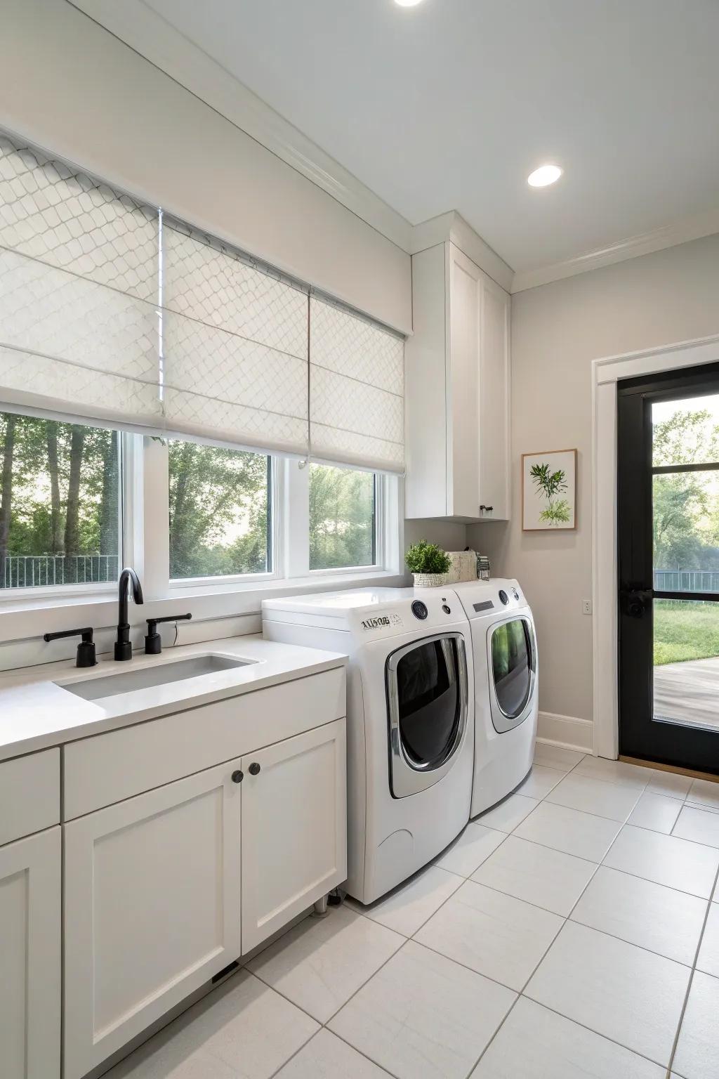 Simple shades deliver a smooth, simple solution.