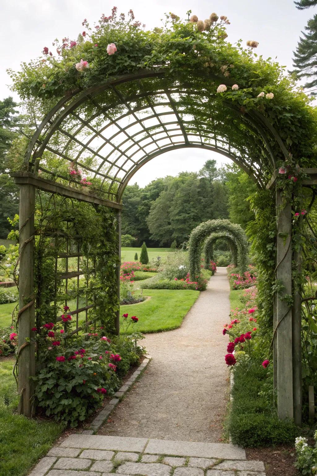 Frame your garden entrance via a magnificent arched portal screen.
