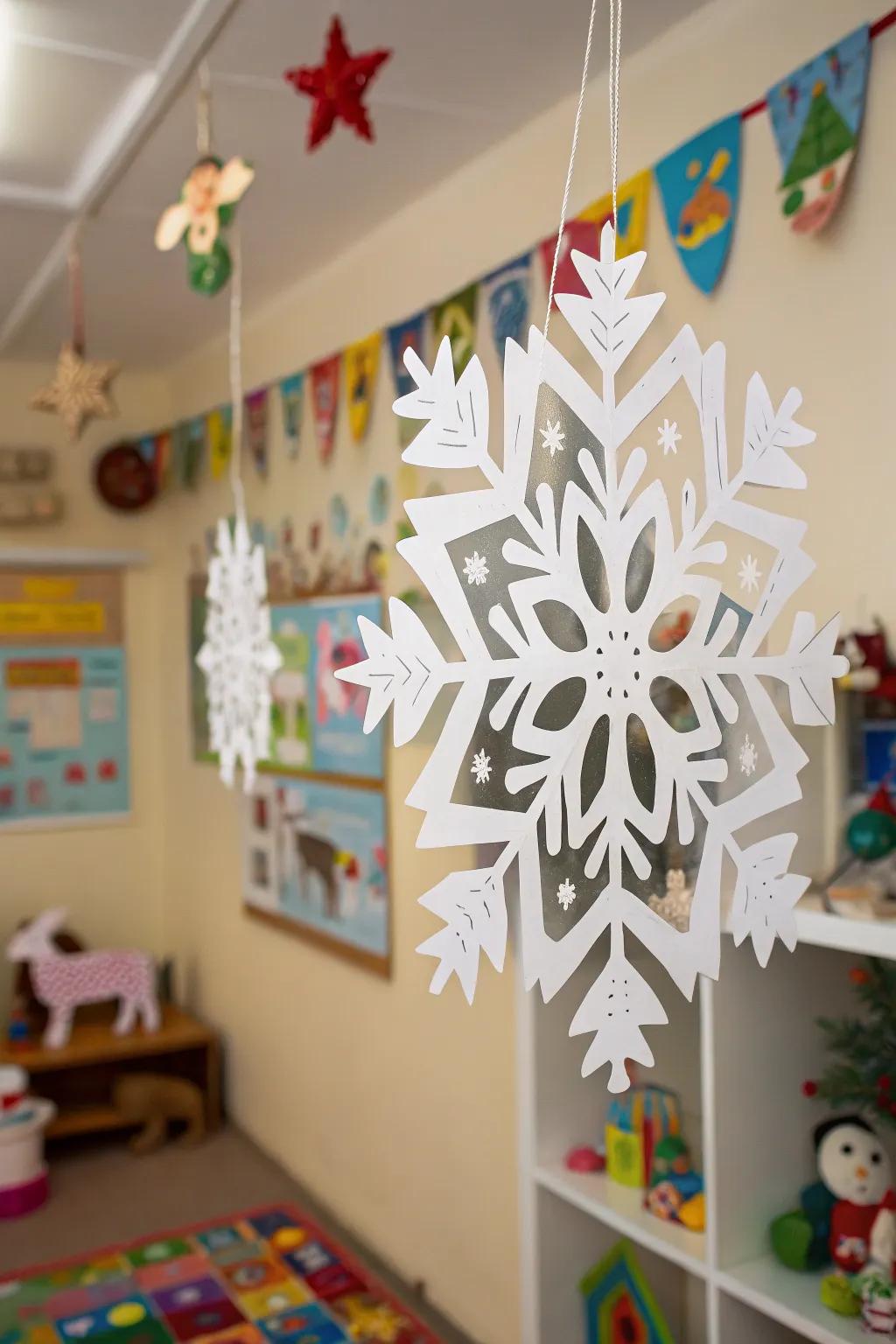 Fauna-themed snowflakes infuse a touch of whimsy into your décor.