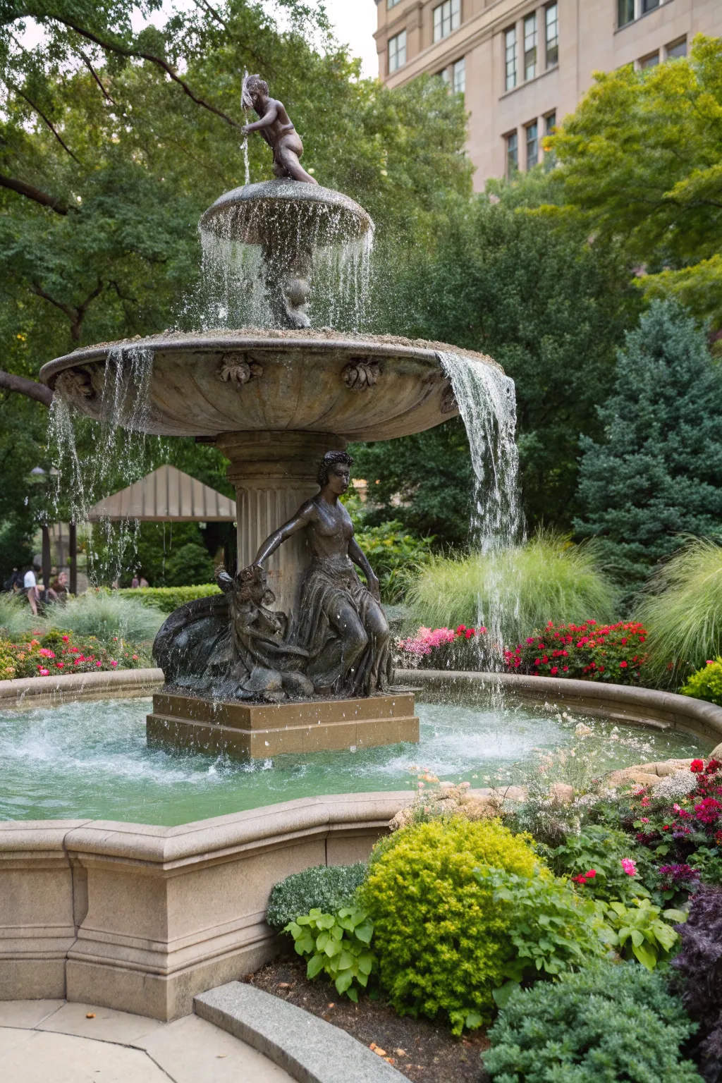 Stylish Designs for Outdoor Fountains