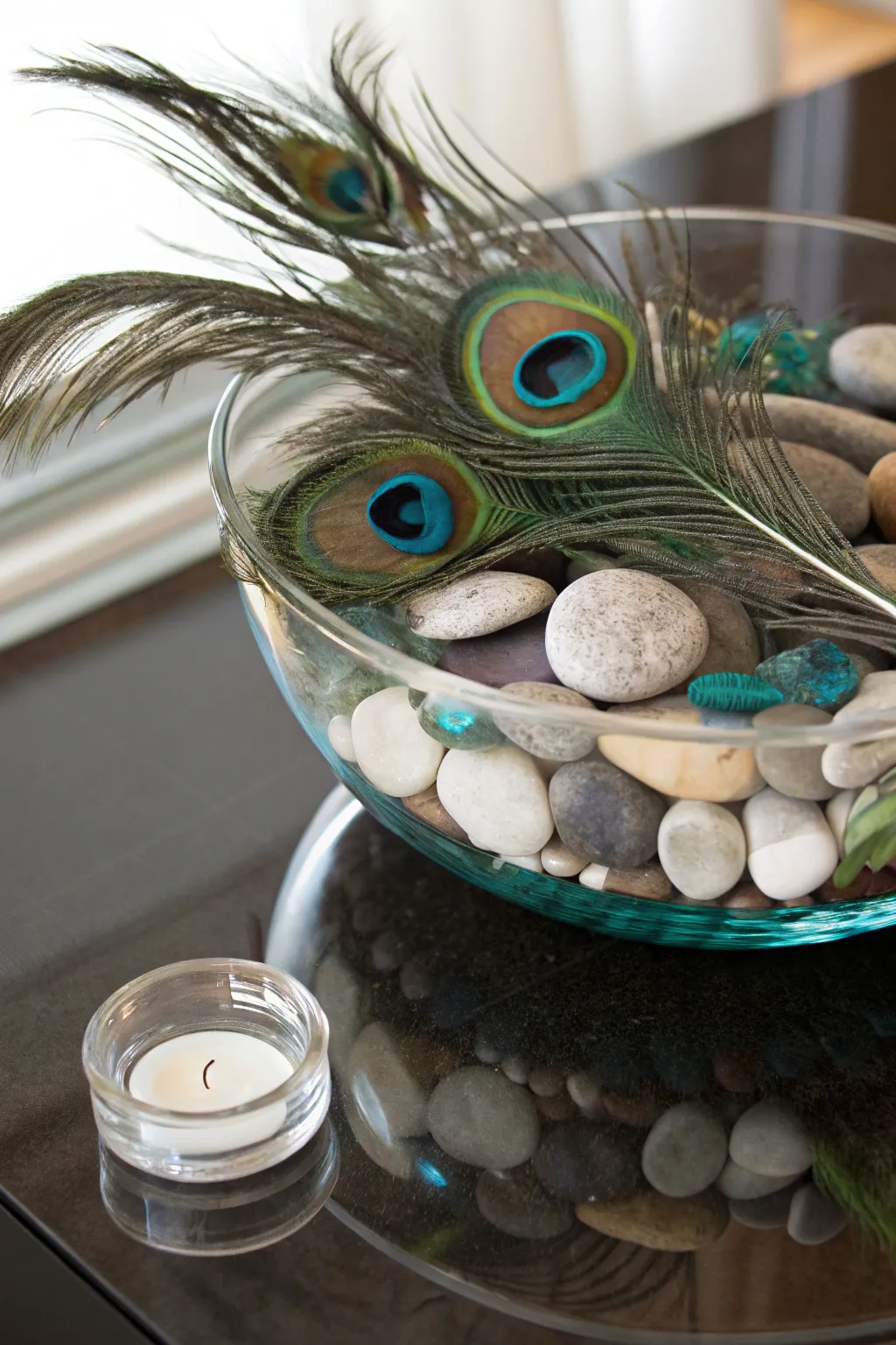 Chic Centerpiece Ideas Using Feathers